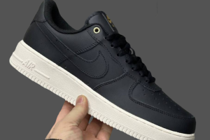 NikeNike Air Force 1 Low