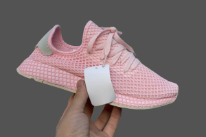 AdidasAdidas Deerupt Runner 