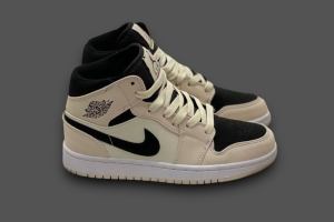 NikeNike Air Jordan 1 High