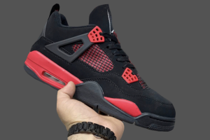 NikeNike Air Jordan 4