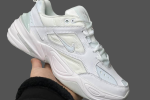 NikeЗимние кроссовки Nike M2K Tekno