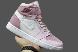 NikeNike Air Jordan 1 High