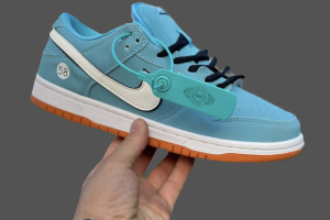 NikeNike SB Dunk Low Pro