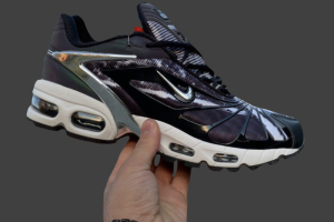 NikeNike Air Max Tailwind V x Skepta